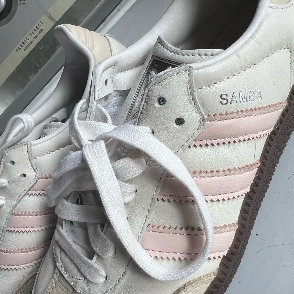 Adidas light pink sneakers - Picture 4 of 4